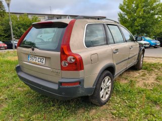 Volvo XC90 2004