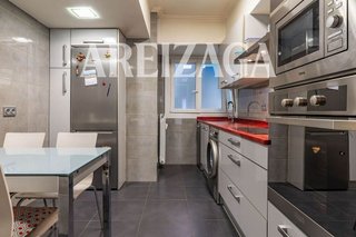 Piso en venta en El Antiguo en San Sebastián-Donostia