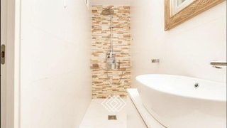 Piso en venta en Vara de Quart en Valencia