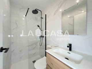 Local comercial en venta en La Salut - Lloreda en Badalona