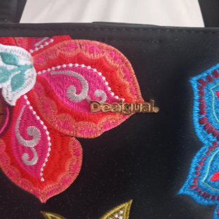 Bolso Desigual Negro Flores Bordadas