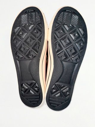 Zapatillas estilo Converse con forro interior
