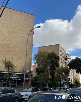 Piso en venta en Cruz Roja en Sevilla