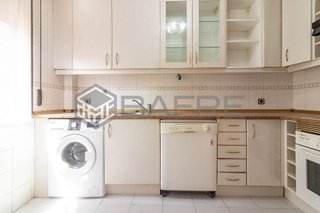 Piso en venta en Pradolongo en Madrid