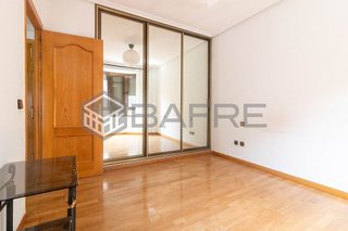 Piso en venta en Pradolongo en Madrid