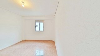Piso en venta en Benicalap en Valencia