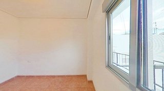 Piso en venta en Benicalap en Valencia