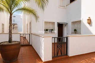 Piso en venta en Los Naranjos - Las Brisas en Marbella