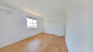 Piso en venta en Parque Alcosa - Jardines del Edén en Sevilla