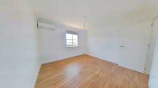 Piso en venta en Parque Alcosa - Jardines del Edén en Sevilla