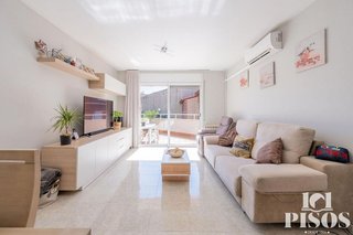 Casa adosada en venta en Ca n'Oriol en Rubí