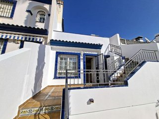 Casa adosada en venta en Campos de Golf - Villa Martin - Los Dolses en Orihuela