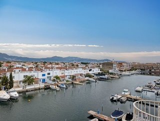 Dúplex en venta en Empuriabrava en Castelló d´Empúries