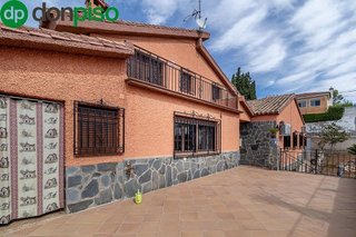 Chalet en venta en Huétor Vega