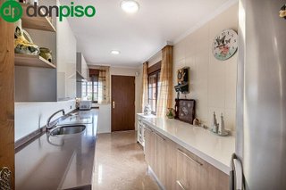 Chalet en venta en Huétor Vega