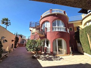 Chalet en venta en Los Balcones - Los Altos del Edén en Torrevieja