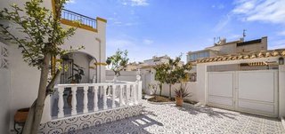 Casa pareada en venta en La Siesta - El Salado - Torreta en Torrevieja