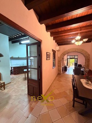 Chalet en venta en Carmona