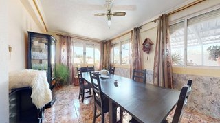 Chalet en venta en Crevillent