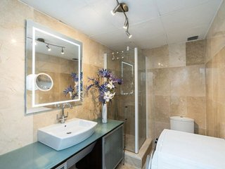 Piso en venta en Los Arqueros-Puerto del Almendro en Benahavís
