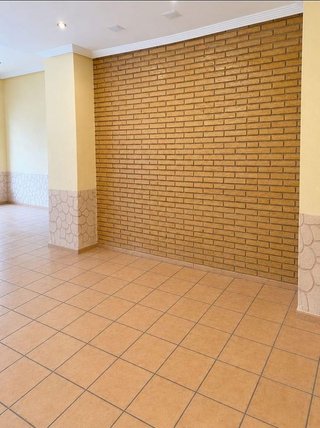 Local comercial en venta en Novelda