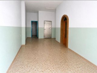 Local comercial en venta en Novelda