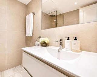 Piso en venta en Puerto Banús en Marbella