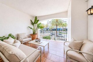 Piso en venta en Puerto Banús en Marbella