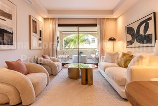 Piso en venta en Nueva Andalucía centro en Marbella