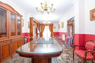 Chalet en venta en El Valle en Lucena