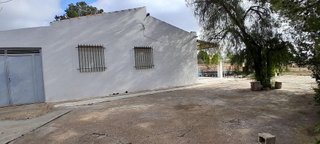 Chalet en venta en Yecla