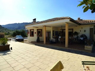 Chalet en venta en Relleu