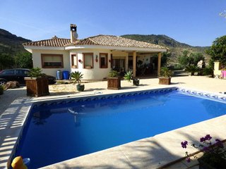 Chalet en venta en Relleu