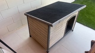 Casetta per cani con tetto apribile