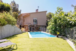Chalet en venta en Matadepera