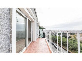 Piso en venta en Les Planes en Hospitalet de Llobregat, L´