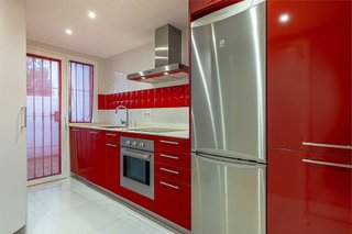 Casa adosada en venta en Los Naranjos - Las Brisas en Marbella