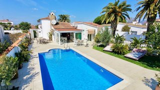 Chalet en venta en Empuriabrava en Castelló d´Empúries