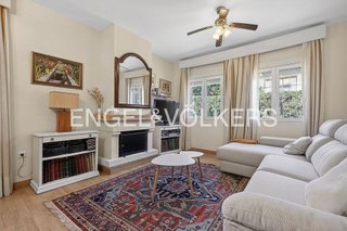 Chalet en venta en Montequinto en Dos Hermanas