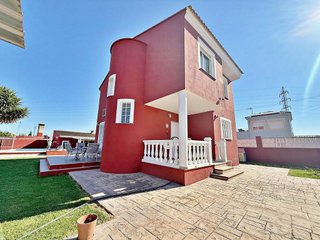 Chalet en venta en Urbanizaciones en Llíria
