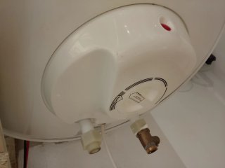 Calentador eléctrico blanco