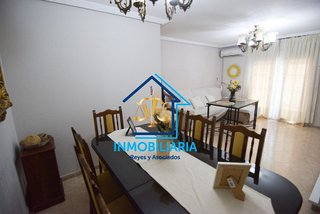 Piso en alquiler en Poniente-Norte - Miralbaida - Parque Azahara en Córdoba