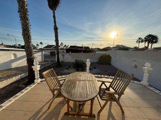Chalet en venta en La Siesta - El Salado - Torreta en Torrevieja