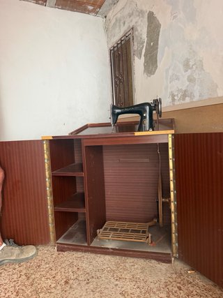 Maquina de coser antigua