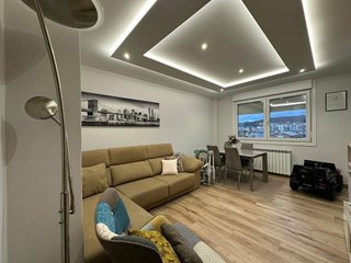 Piso en venta en As Lagoas en Ourense