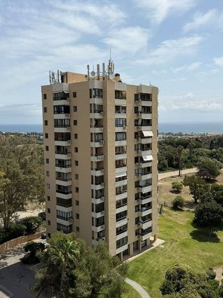 Piso en venta en Los Naranjos - Las Brisas en Marbella