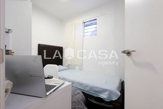 Piso en venta en Montbau en Barcelona