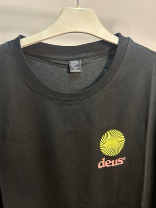 T-shirt Deus Records Estampada Preta