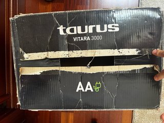 Aspiradora Vitara 3000 con accesorios
