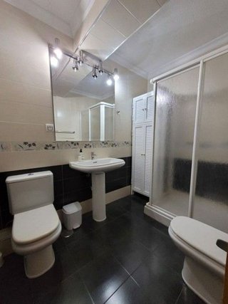 Piso en venta en Parque Victoria Eugenia en Málaga